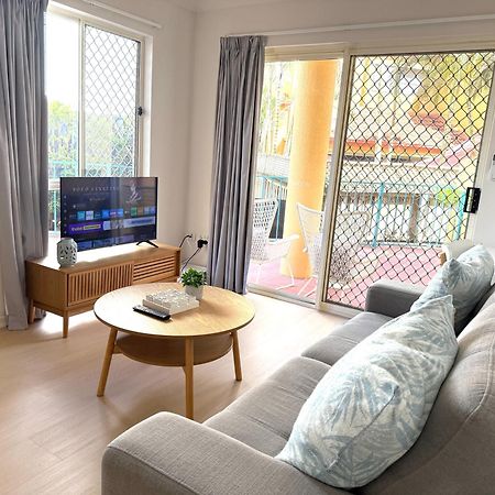 Chevron Island Apartment - Cozy And Convenient Gold Coast Extérieur photo