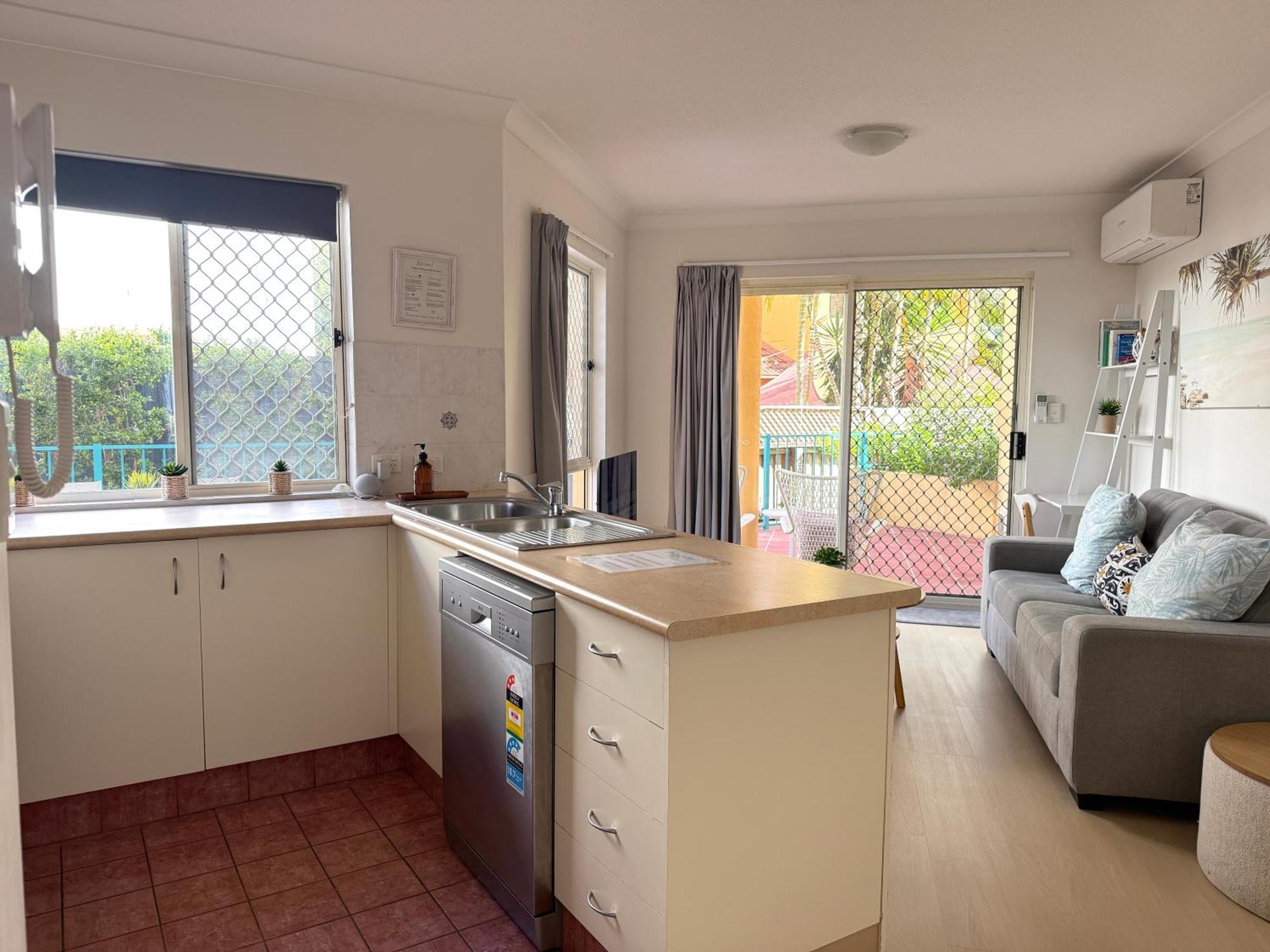 Chevron Island Apartment - Cozy And Convenient Gold Coast Extérieur photo